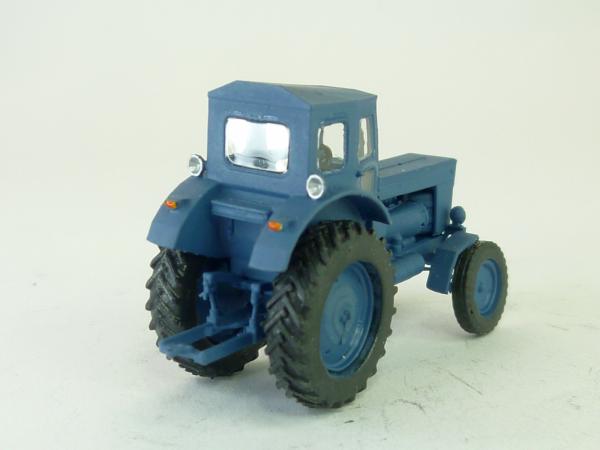 Traktor LTZ T40 blau